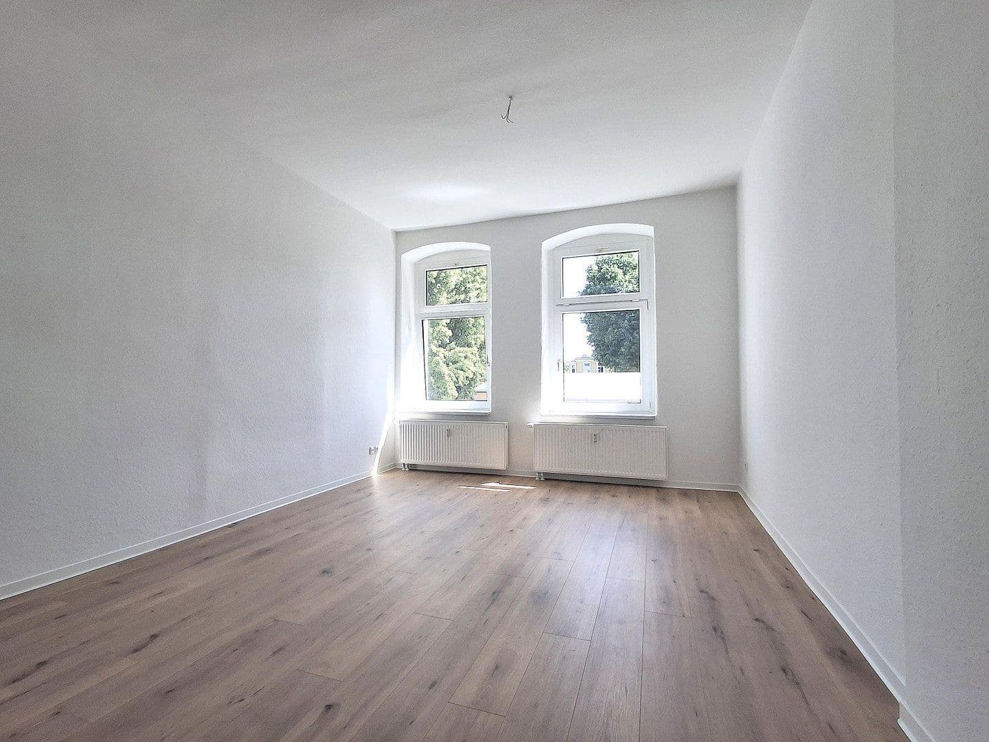 Pronájem bytu 2+1 52 m², Helmstedter Straße 18, Magdeburg, Sasko-Anhaltsko Pronájem bytu 2+1 52 m², Helmstedter Straße 18, Magdeburg, Sasko-Anhaltsko