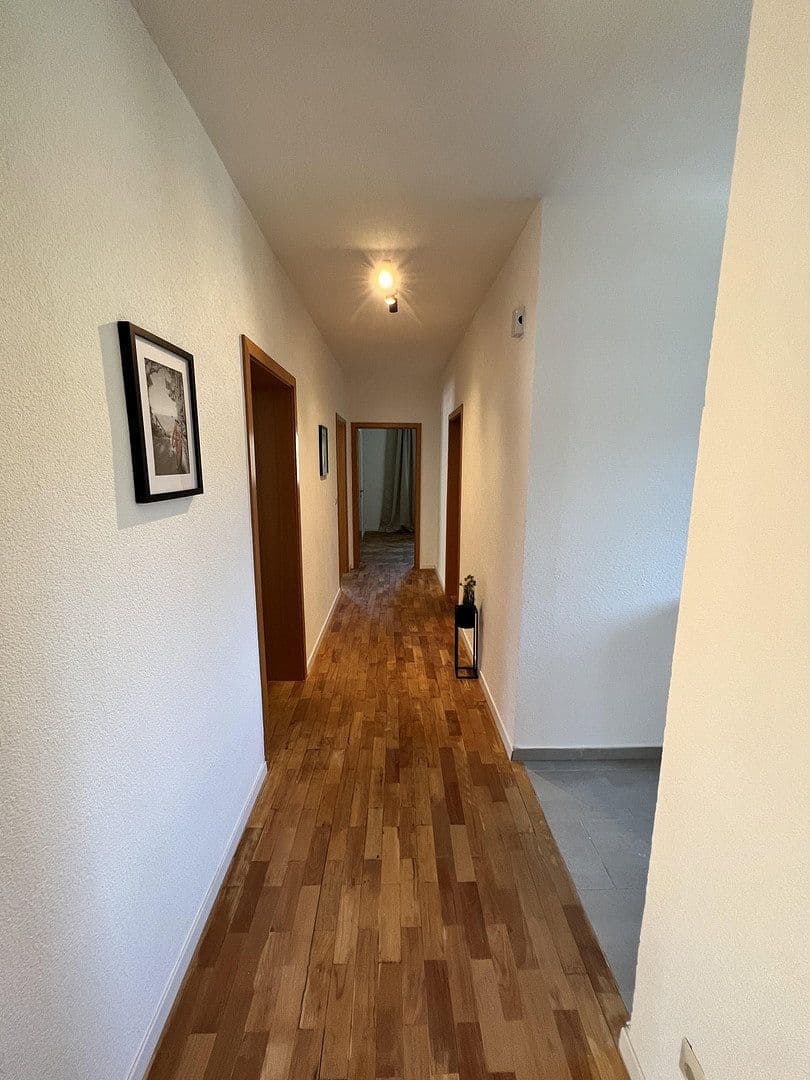 Pronájem bytu 4+1 100 m², Öchslinstraße 22, Göppingen, Bádensko-Württembersko Pronájem bytu 4+1 100 m², Öchslinstraße 22, Göppingen, Bádensko-Württembersko