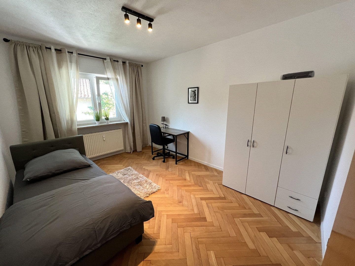 Pronájem bytu 4+1 100 m², Öchslinstraße 22, Göppingen, Bádensko-Württembersko Pronájem bytu 4+1 100 m², Öchslinstraße 22, Göppingen, Bádensko-Württembersko