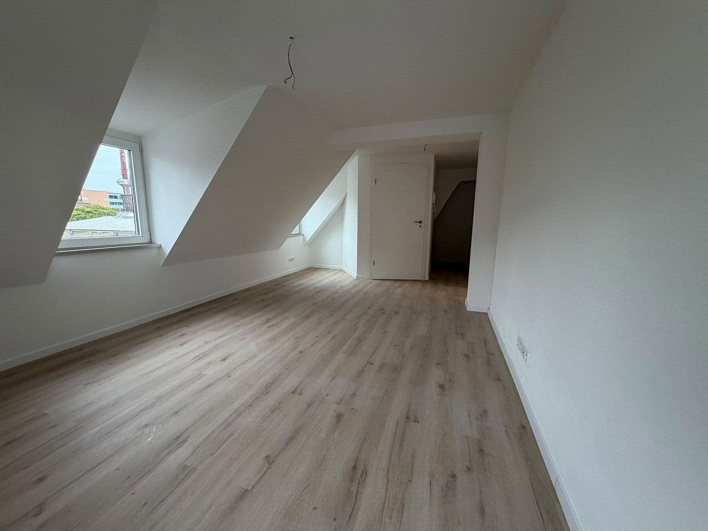 Pronájem bytu 4+1 115 m², Schweinfurt, Bavorsko Pronájem bytu 4+1 115 m², Schweinfurt, Bavorsko