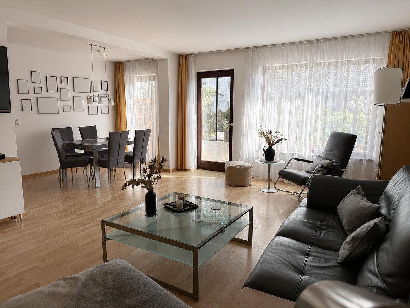 Prodej domu 125 m², pozemek 348 m², Berlin, Berlín Prodej domu 125 m², pozemek 348 m², Berlin, Berlín