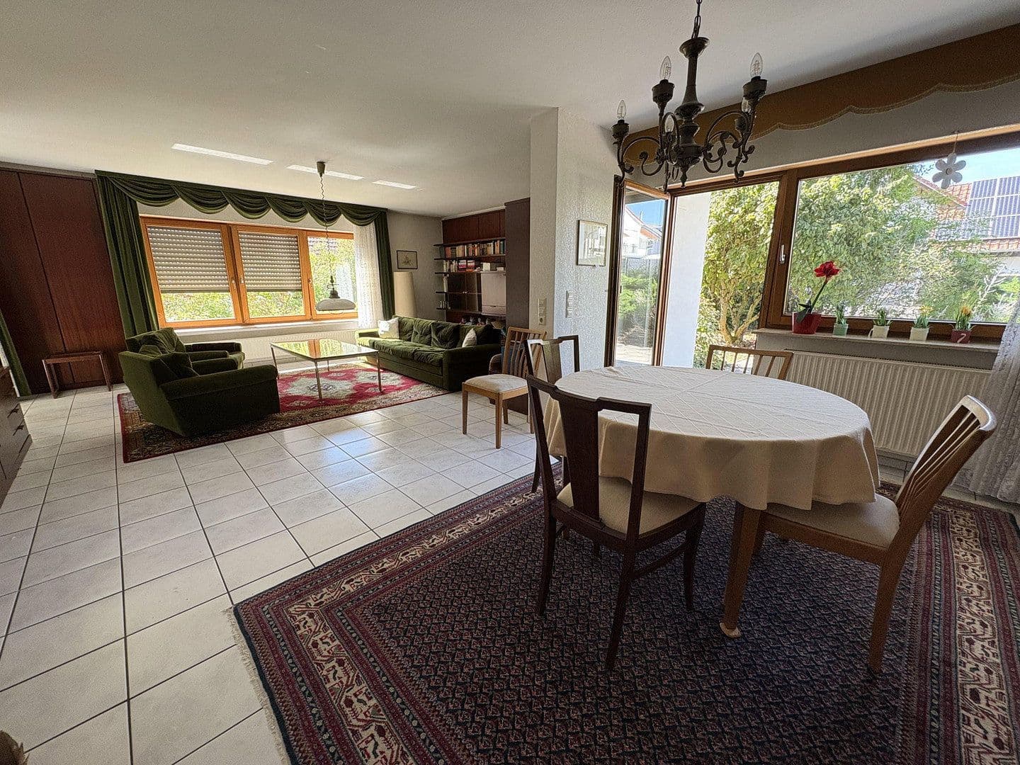 Prodej domu 265 m², pozemek 666 m², Bad Rappenau, Bádensko-Württembersko Prodej domu 265 m², pozemek 666 m², Bad Rappenau, Bádensko-Württembersko