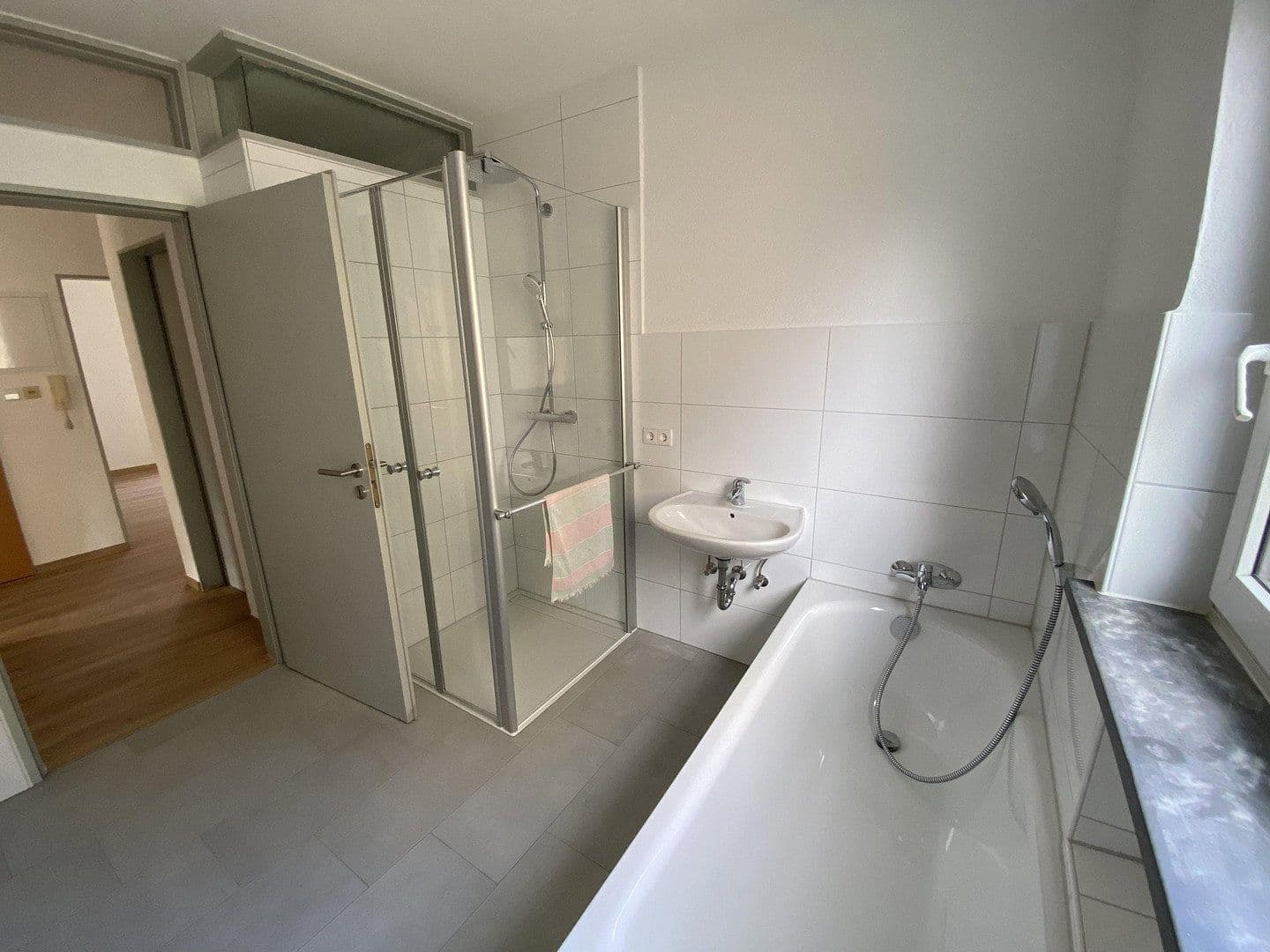Pronájem bytu 3+1 87 m², Hohberg, Bádensko-Württembersko Pronájem bytu 3+1 87 m², Hohberg, Bádensko-Württembersko