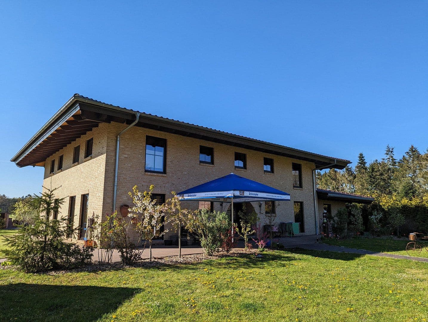 Prodej domu 350 m², pozemek 7.500 m², Moorweg 12, Otter, Dolní Sasko Prodej domu 350 m², pozemek 7.500 m², Moorweg 12, Otter, Dolní Sasko