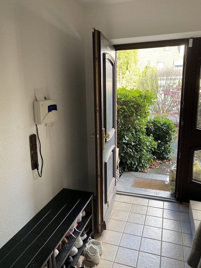 Pronájem bytu 2+1 70 m², Ratingen, Severní Porýní-Vestfálsko Pronájem bytu 2+1 70 m², Ratingen, Severní Porýní-Vestfálsko