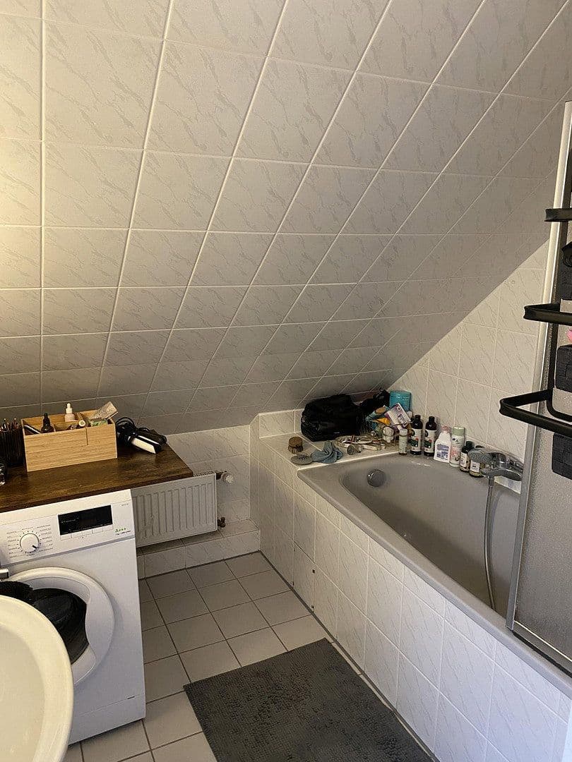 Pronájem bytu 2+1 70 m², Ratingen, Severní Porýní-Vestfálsko Pronájem bytu 2+1 70 m², Ratingen, Severní Porýní-Vestfálsko