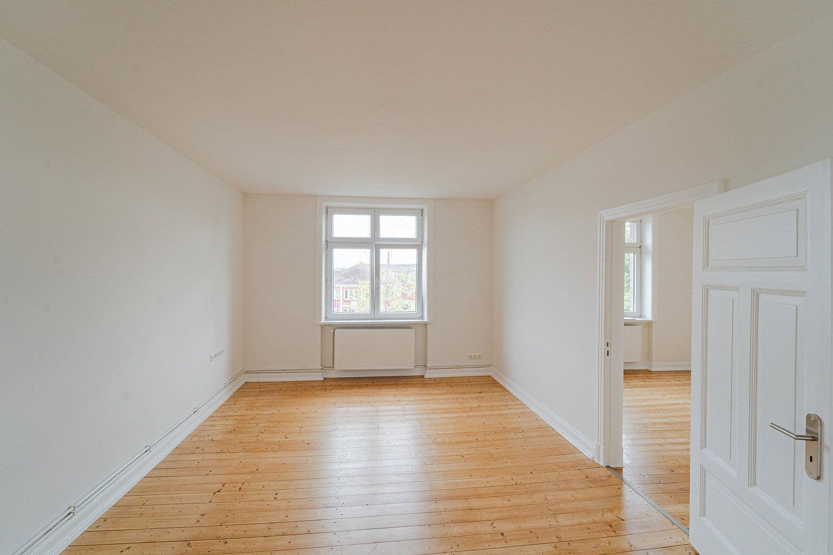 Prodej domu 266 m², pozemek 1.404 m², Schwartauer Allee 121, , Schwartauer Allee 121a, Lübeck, Šlesvicko-Holštýnsko Prodej domu 266 m², pozemek 1.404 m², Schwartauer Allee 121, , Schwartauer Allee 121a, Lübeck, Šlesvicko-Holštýnsko