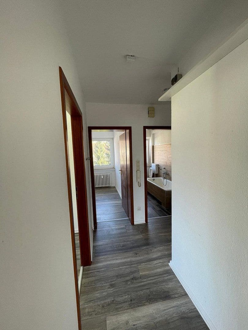 Pronájem bytu 2+1 60 m², Hunoldstraße 55, Hameln, Dolní Sasko Pronájem bytu 2+1 60 m², Hunoldstraße 55, Hameln, Dolní Sasko