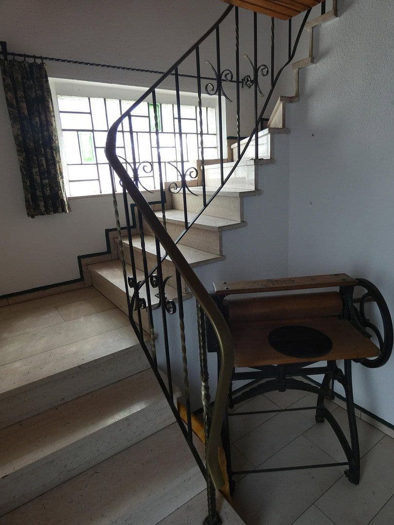 Prodej domu 279 m², pozemek 778 m², Jägerstraße 11, Warstein, Severní Porýní-Vestfálsko Prodej domu 279 m², pozemek 778 m², Jägerstraße 11, Warstein, Severní Porýní-Vestfálsko