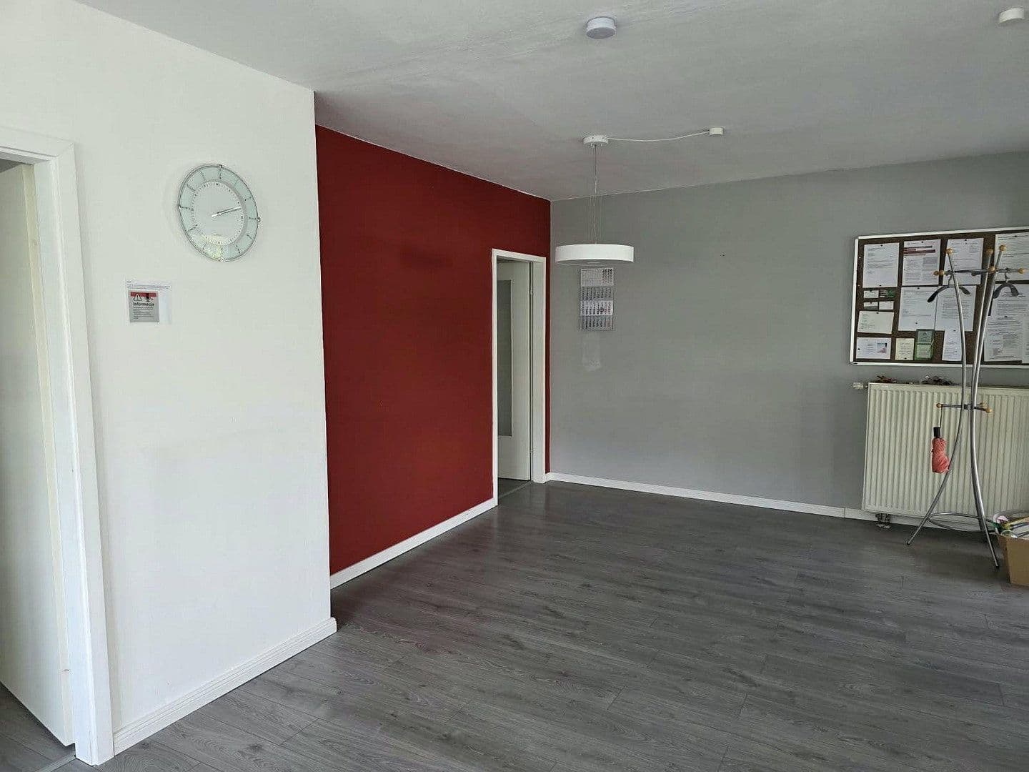 Pronájem kanceláře 105 m², Wachenheimerstr 95, Liederbach am Taunus, Hessen Pronájem kanceláře 105 m², Wachenheimerstr 95, Liederbach am Taunus, Hessen