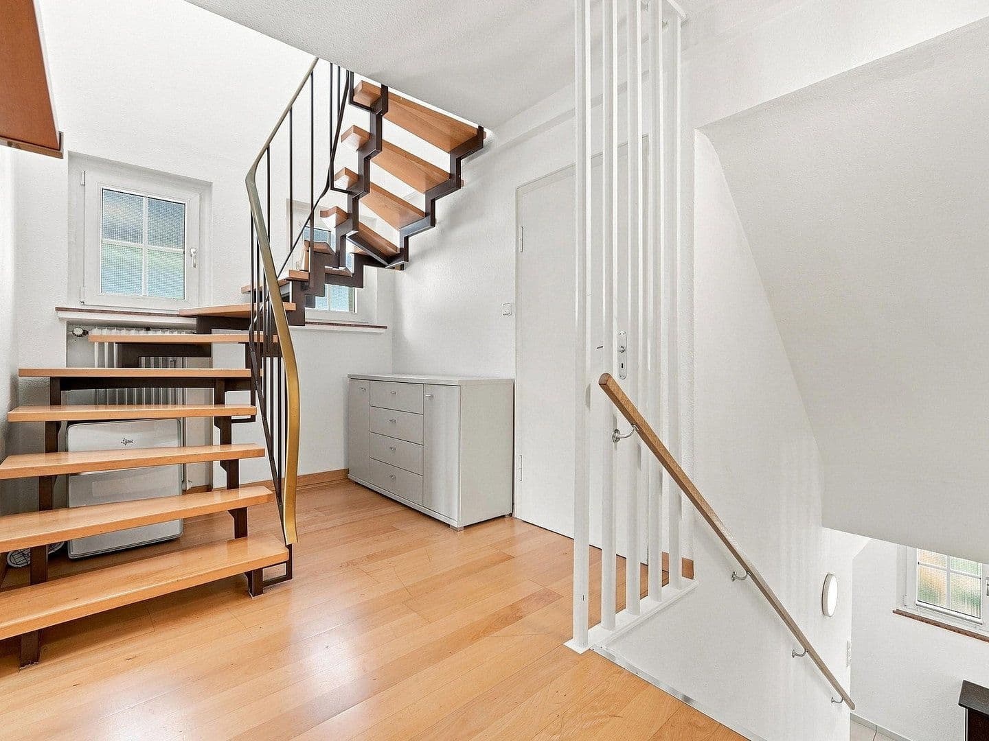 Prodej domu 191 m², pozemek 720 m², Leverkusen, Severní Porýní-Vestfálsko Prodej domu 191 m², pozemek 720 m², Leverkusen, Severní Porýní-Vestfálsko