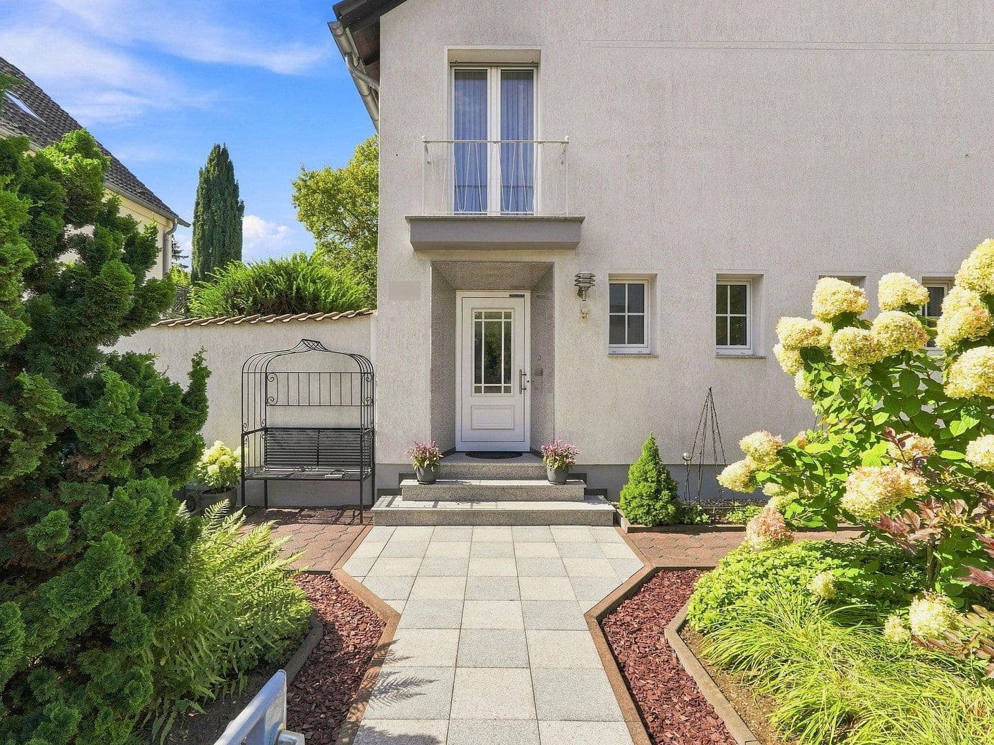 Prodej domu 191 m², pozemek 720 m², Leverkusen, Severní Porýní-Vestfálsko Prodej domu 191 m², pozemek 720 m², Leverkusen, Severní Porýní-Vestfálsko