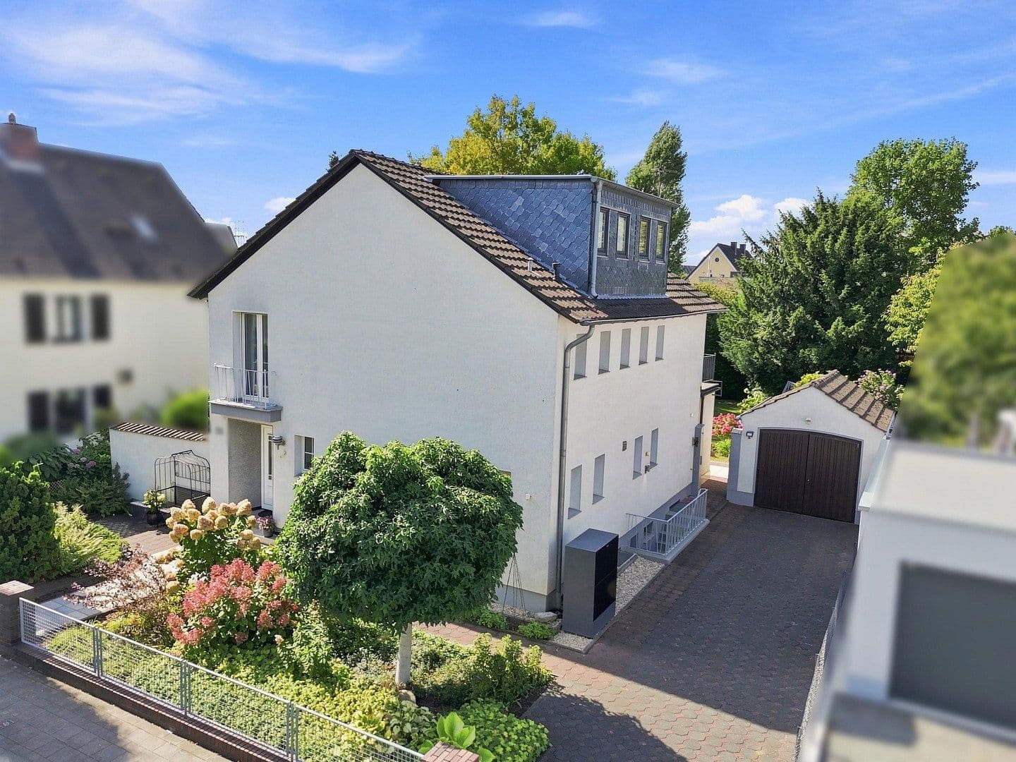 Prodej domu 191 m², pozemek 720 m², Leverkusen, Severní Porýní-Vestfálsko Prodej domu 191 m², pozemek 720 m², Leverkusen, Severní Porýní-Vestfálsko
