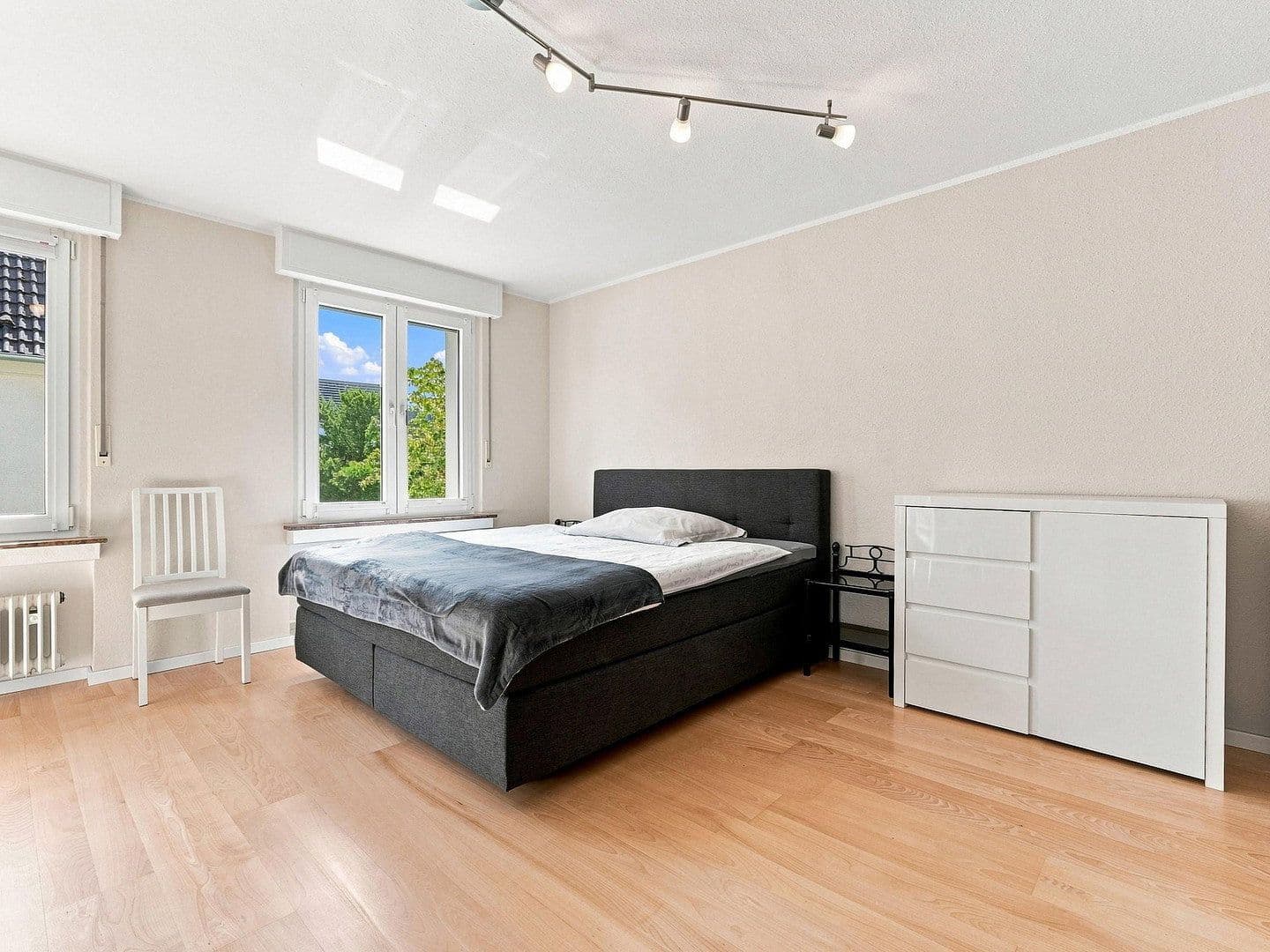 Prodej domu 191 m², pozemek 720 m², Leverkusen, Severní Porýní-Vestfálsko Prodej domu 191 m², pozemek 720 m², Leverkusen, Severní Porýní-Vestfálsko