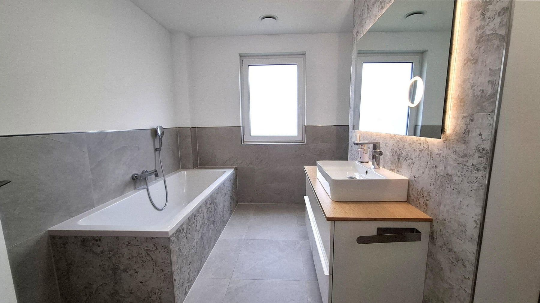 Prodej domu 134 m², pozemek 643 m², Hohnhorst, Dolní Sasko Prodej domu 134 m², pozemek 643 m², Hohnhorst, Dolní Sasko