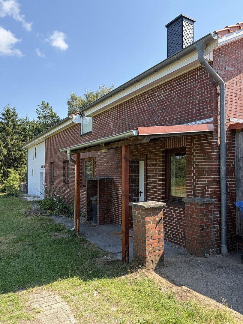 Prodej domu 160 m², pozemek 1.193 m², Seevetal, Dolní Sasko Prodej domu 160 m², pozemek 1.193 m², Seevetal, Dolní Sasko