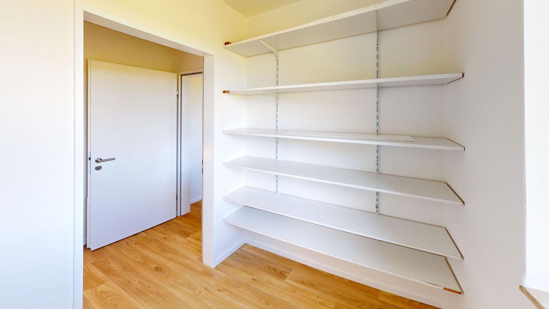 Prodej domu 160 m², pozemek 1.193 m², Seevetal, Dolní Sasko Prodej domu 160 m², pozemek 1.193 m², Seevetal, Dolní Sasko