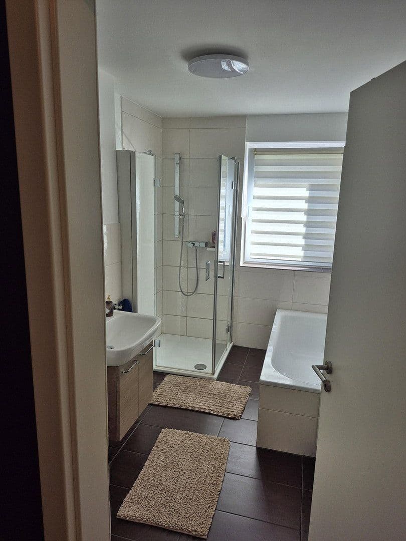 Prodej bytu 4+1 102 m², Troisdorf, Severní Porýní-Vestfálsko Prodej bytu 4+1 102 m², Troisdorf, Severní Porýní-Vestfálsko