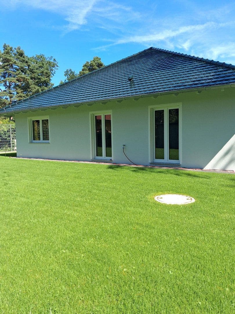 Pronájem domu 130 m², pozemek 250 m², Cottbus Kiekebusch, Braniborsko Pronájem domu 130 m², pozemek 250 m², Cottbus Kiekebusch, Braniborsko