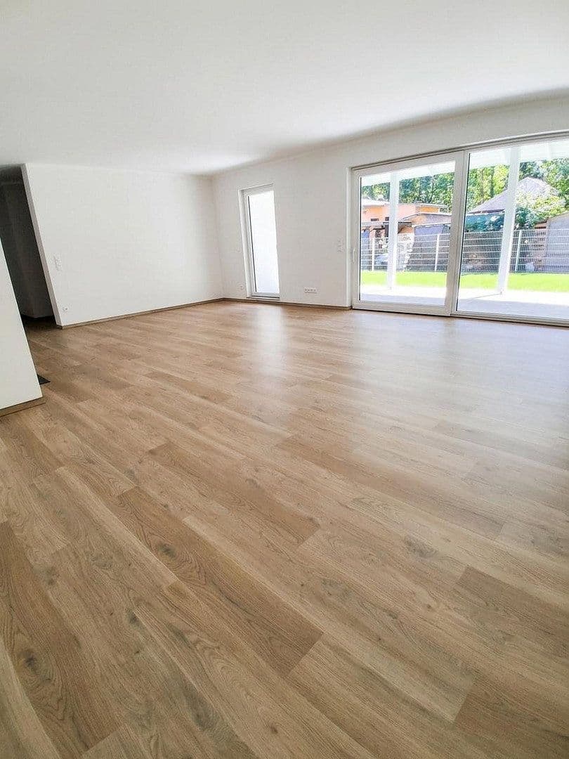 Pronájem domu 130 m², pozemek 250 m², Cottbus Kiekebusch, Braniborsko Pronájem domu 130 m², pozemek 250 m², Cottbus Kiekebusch, Braniborsko