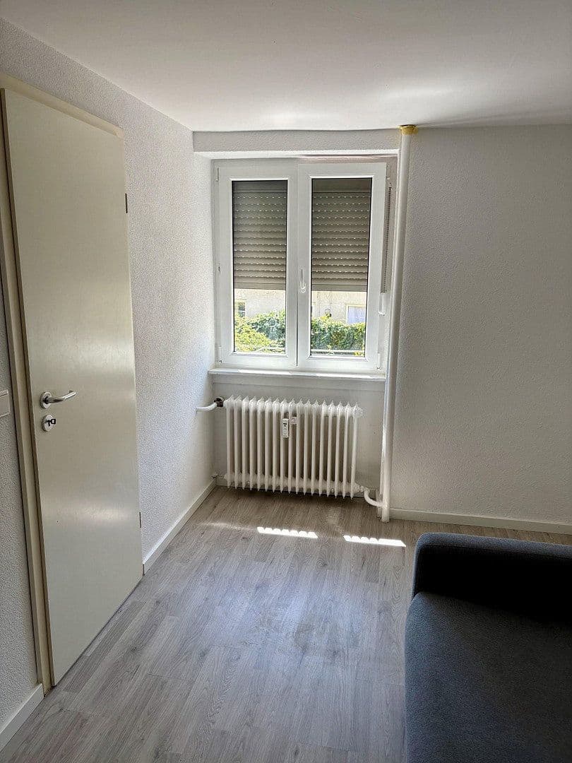 Pronájem bytu 2+1 29 m², Frankfurt, Hessen Pronájem bytu 2+1 29 m², Frankfurt, Hessen