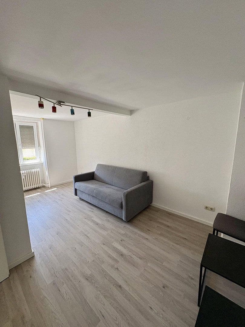 Pronájem bytu 2+1 29 m², Frankfurt, Hessen Pronájem bytu 2+1 29 m², Frankfurt, Hessen