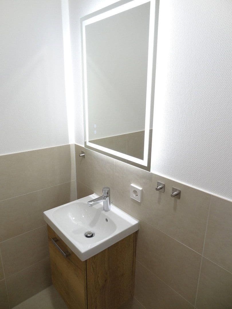 Pronájem bytu 4+1 96 m², Ulm, Bádensko-Württembersko Pronájem bytu 4+1 96 m², Ulm, Bádensko-Württembersko