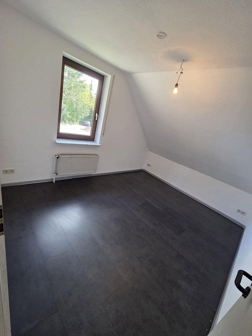 Pronájem bytu 3+1 115 m², Verdenerstr 17, Thedinghausen, Dolní Sasko Pronájem bytu 3+1 115 m², Verdenerstr 17, Thedinghausen, Dolní Sasko