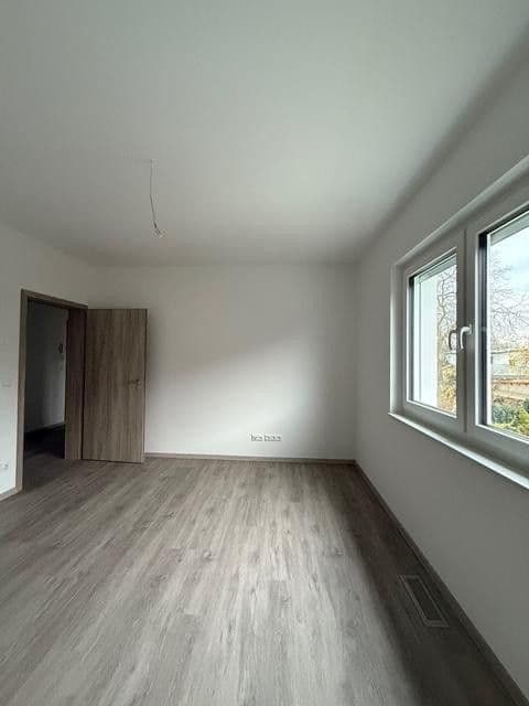 Pronájem bytu 3+1 83 m², Bremer Str 53, Berlin, Berlín Pronájem bytu 3+1 83 m², Bremer Str 53, Berlin, Berlín
