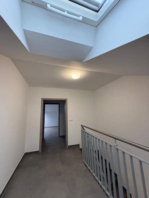 Pronájem bytu 3+1 83 m², Bremer Str 53, Berlin, Berlín Pronájem bytu 3+1 83 m², Bremer Str 53, Berlin, Berlín