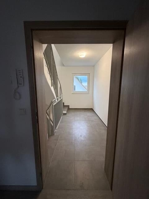Pronájem bytu 3+1 83 m², Bremer Str 53, Berlin, Berlín Pronájem bytu 3+1 83 m², Bremer Str 53, Berlin, Berlín