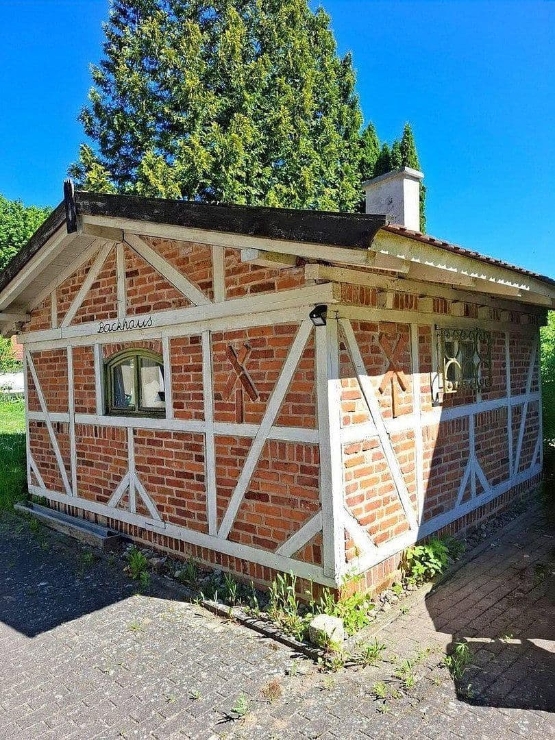 Prodej domu 1.007 m², pozemek 74.904 m², Buchenhain 32, Boitzenburger Land, Braniborsko Prodej domu 1.007 m², pozemek 74.904 m², Buchenhain 32, Boitzenburger Land, Braniborsko