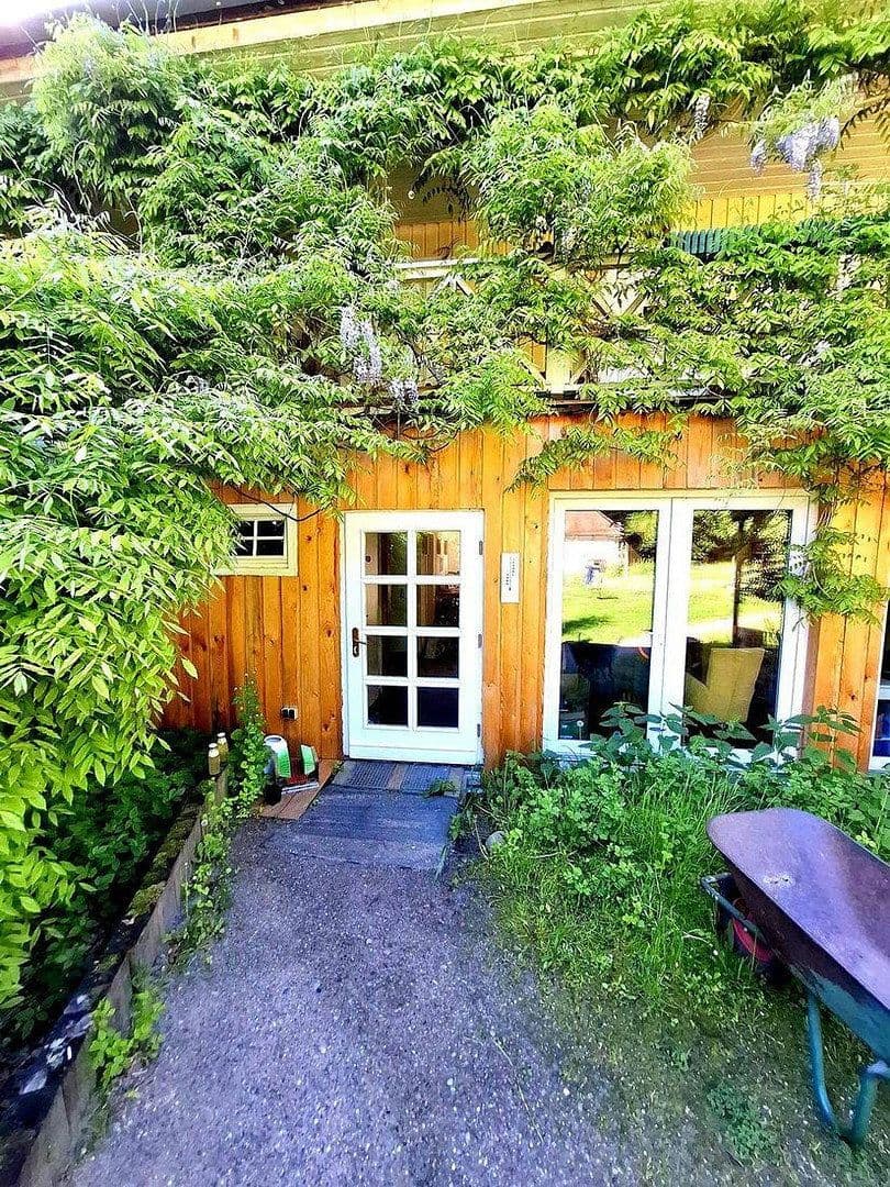Prodej domu 1.007 m², pozemek 74.904 m², Buchenhain 32, Boitzenburger Land, Braniborsko Prodej domu 1.007 m², pozemek 74.904 m², Buchenhain 32, Boitzenburger Land, Braniborsko