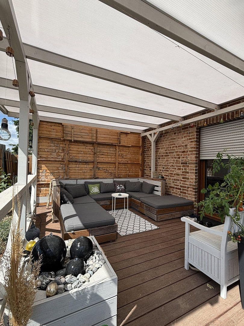 Prodej domu 155 m², pozemek 555 m², Vechelde, Dolní Sasko Prodej domu 155 m², pozemek 555 m², Vechelde, Dolní Sasko