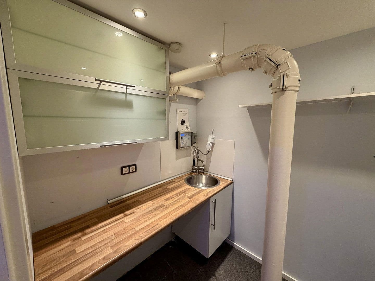 Prodej bytu 4+1 108 m², Köln, Severní Porýní-Vestfálsko Prodej bytu 4+1 108 m², Köln, Severní Porýní-Vestfálsko