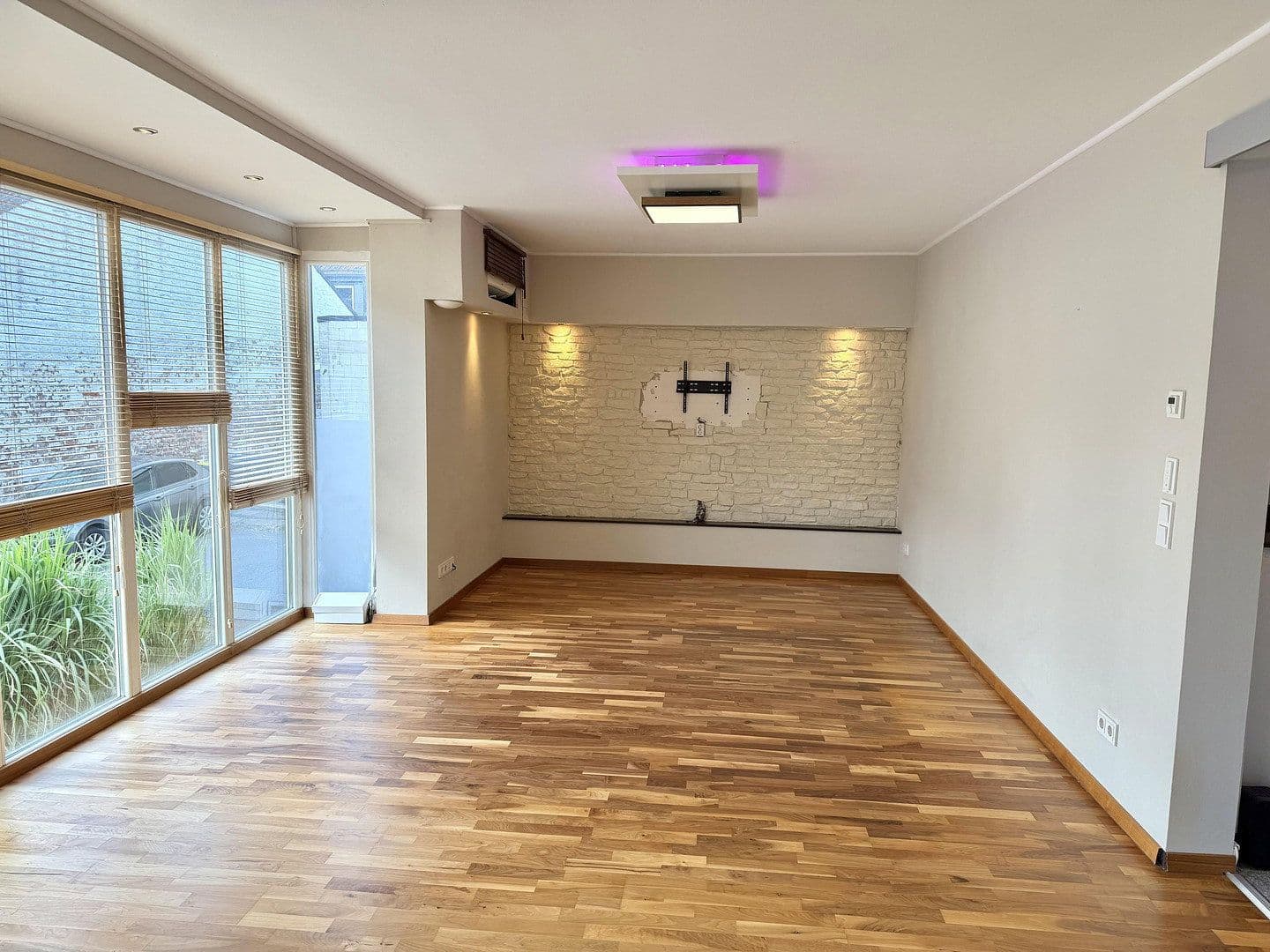 Prodej bytu 4+1 108 m², Köln, Severní Porýní-Vestfálsko Prodej bytu 4+1 108 m², Köln, Severní Porýní-Vestfálsko