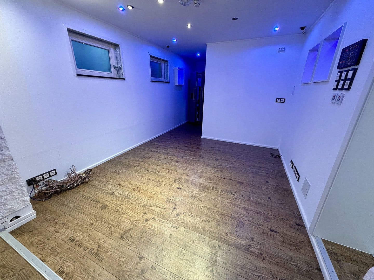 Prodej bytu 4+1 108 m², Köln, Severní Porýní-Vestfálsko Prodej bytu 4+1 108 m², Köln, Severní Porýní-Vestfálsko