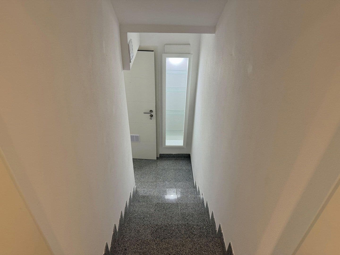 Prodej bytu 4+1 108 m², Köln, Severní Porýní-Vestfálsko Prodej bytu 4+1 108 m², Köln, Severní Porýní-Vestfálsko