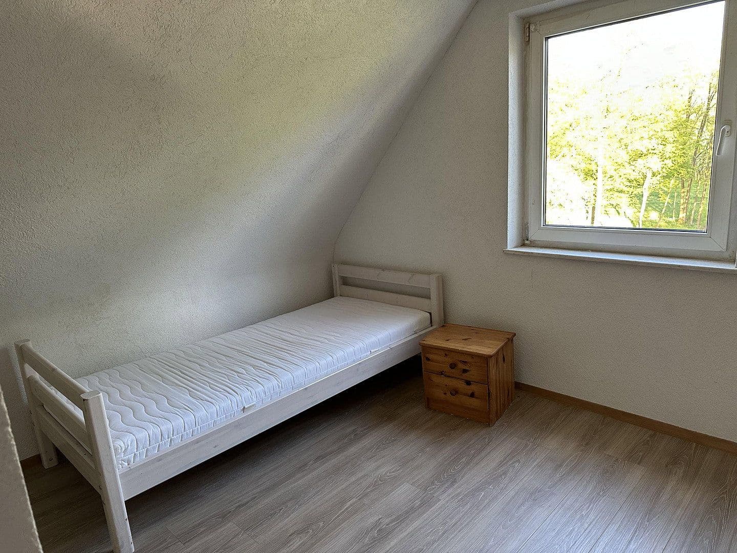 Pronájem bytu 4+1 80 m², Oppenweiler, Bádensko-Württembersko Pronájem bytu 4+1 80 m², Oppenweiler, Bádensko-Württembersko