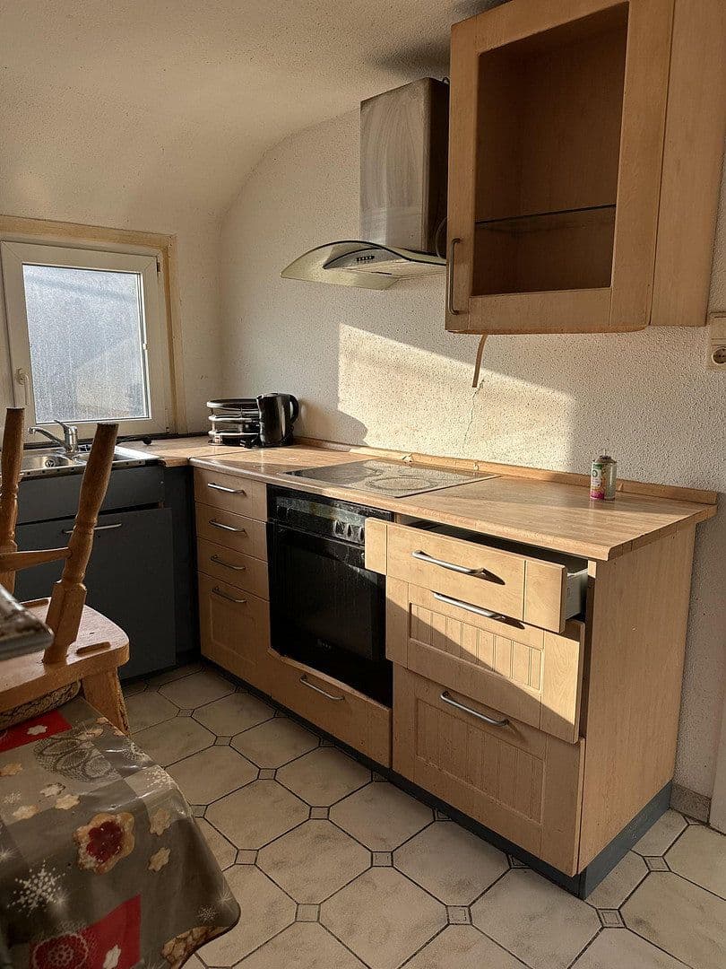 Pronájem bytu 4+1 80 m², Oppenweiler, Bádensko-Württembersko Pronájem bytu 4+1 80 m², Oppenweiler, Bádensko-Württembersko