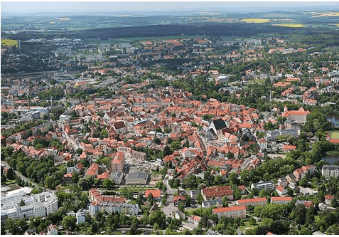 Pronájem bytu 4+1 103 m², Freiberg, Sasko Pronájem bytu 4+1 103 m², Freiberg, Sasko