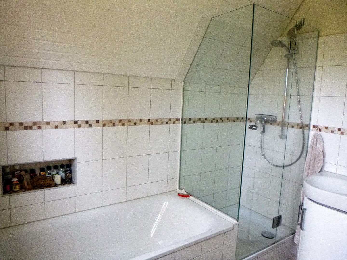 Prodej domu 107 m², pozemek 535 m², Schenefeld, Šlesvicko-Holštýnsko Prodej domu 107 m², pozemek 535 m², Schenefeld, Šlesvicko-Holštýnsko