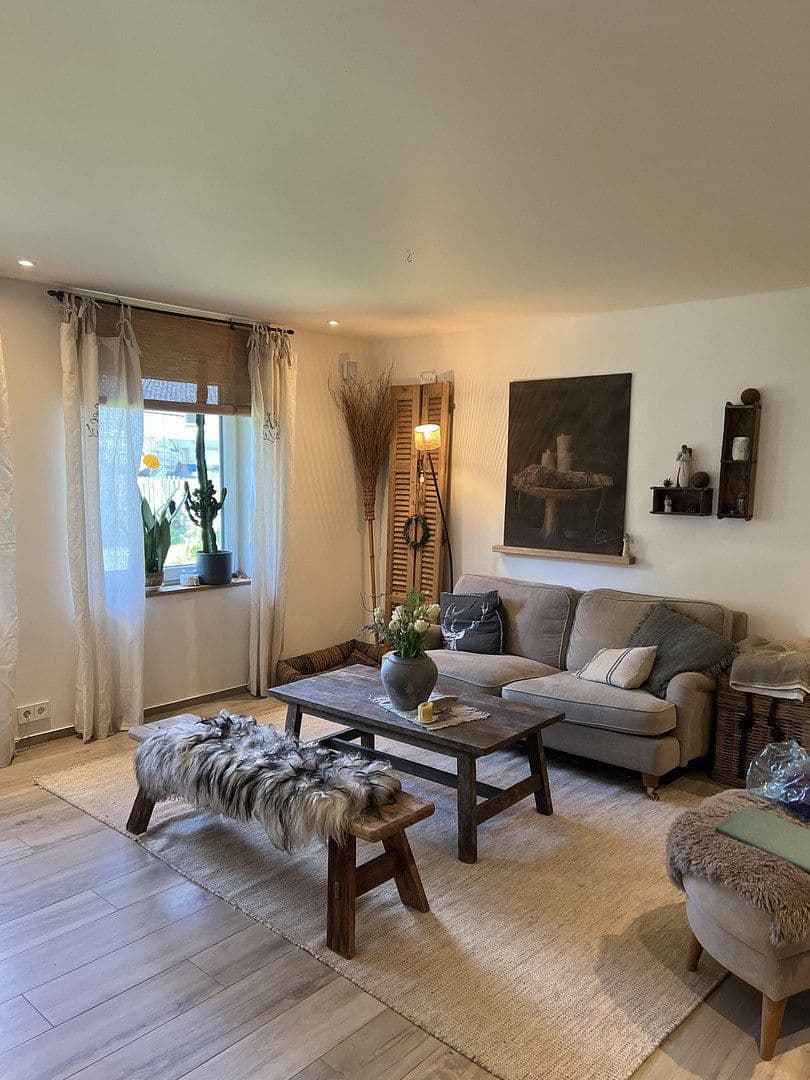 Prodej domu 132 m², pozemek 679 m², Steimel, Porýní-Falc Prodej domu 132 m², pozemek 679 m², Steimel, Porýní-Falc