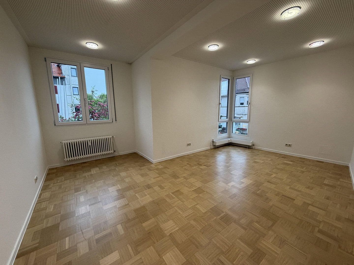 Pronájem kanceláře 165 m², Hauptstraße 55, Baltmannsweiler, Bádensko-Württembersko Pronájem kanceláře 165 m², Hauptstraße 55, Baltmannsweiler, Bádensko-Württembersko
