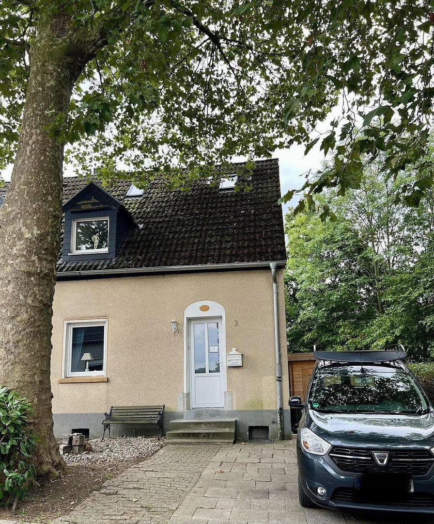Prodej domu 104 m², pozemek 442 m², Essen, Severní Porýní-Vestfálsko Prodej domu 104 m², pozemek 442 m², Essen, Severní Porýní-Vestfálsko