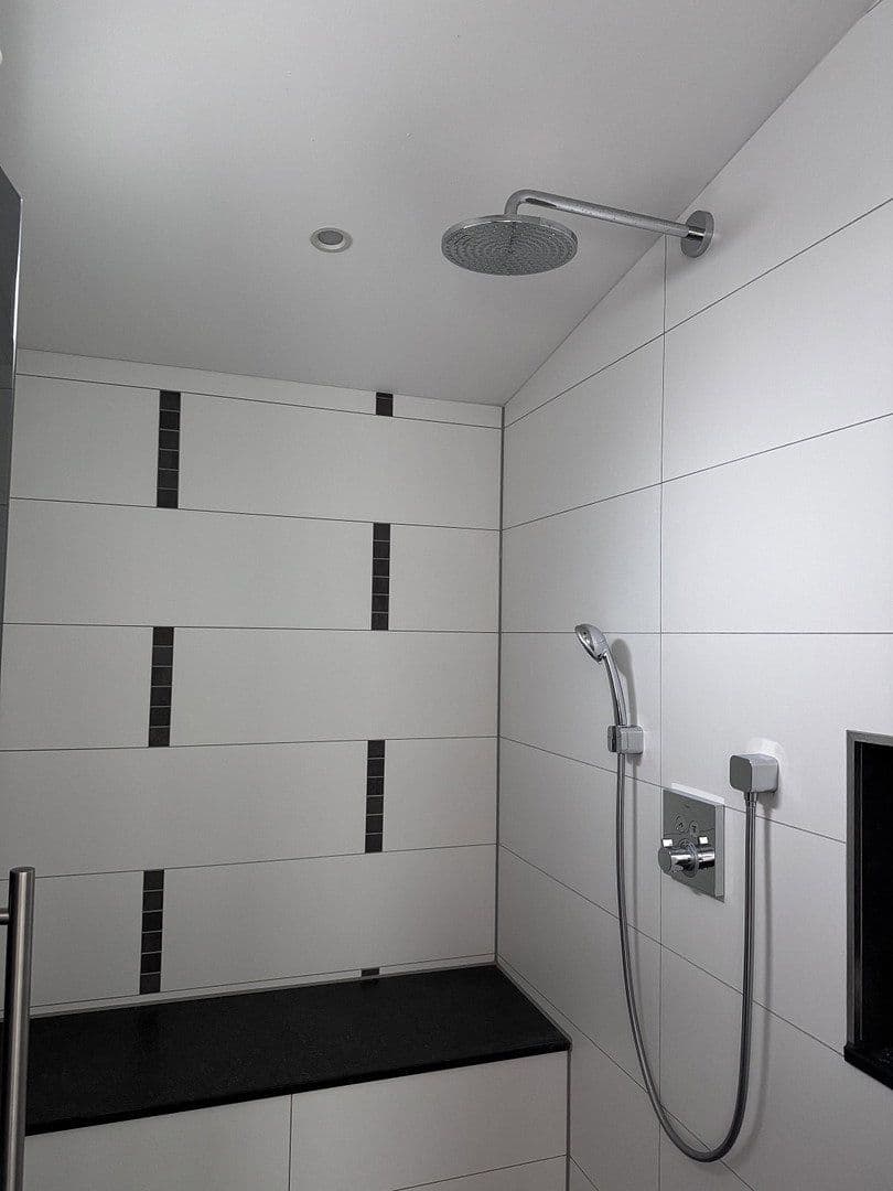 Pronájem bytu 1+1 110 m², Im Hummelacker 12, Pforzheim, Bádensko-Württembersko Pronájem bytu 1+1 110 m², Im Hummelacker 12, Pforzheim, Bádensko-Württembersko