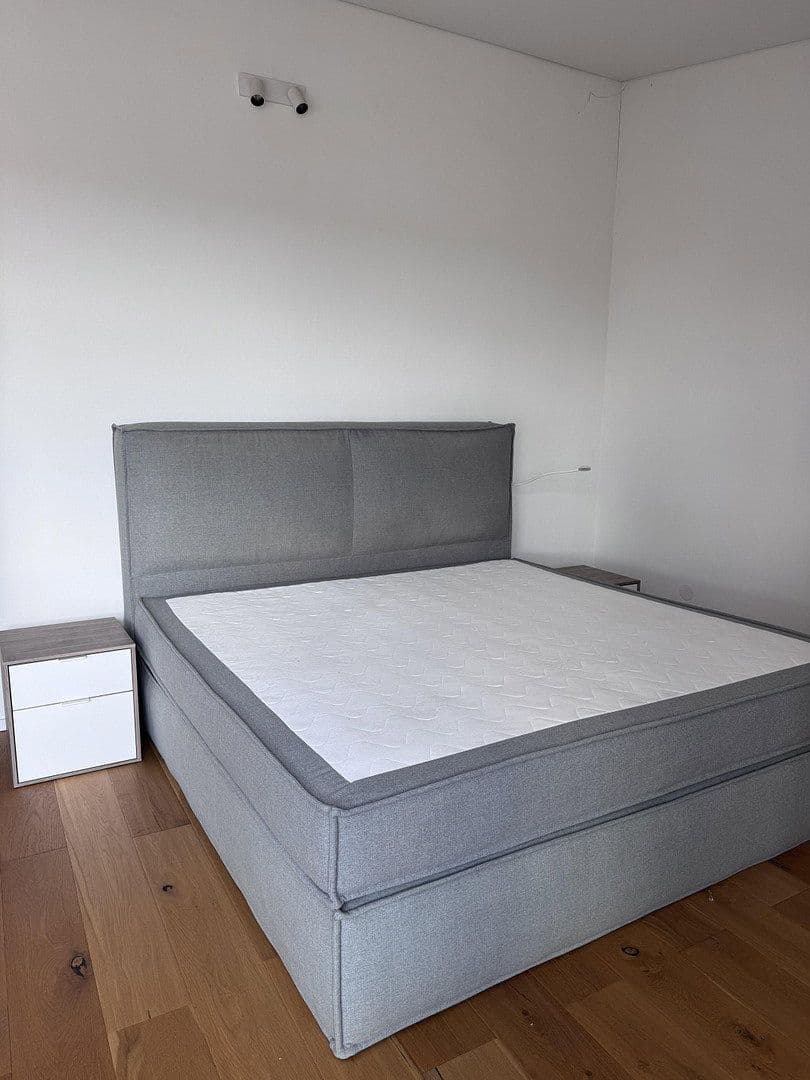 Pronájem bytu 1+1 110 m², Im Hummelacker 12, Pforzheim, Bádensko-Württembersko Pronájem bytu 1+1 110 m², Im Hummelacker 12, Pforzheim, Bádensko-Württembersko