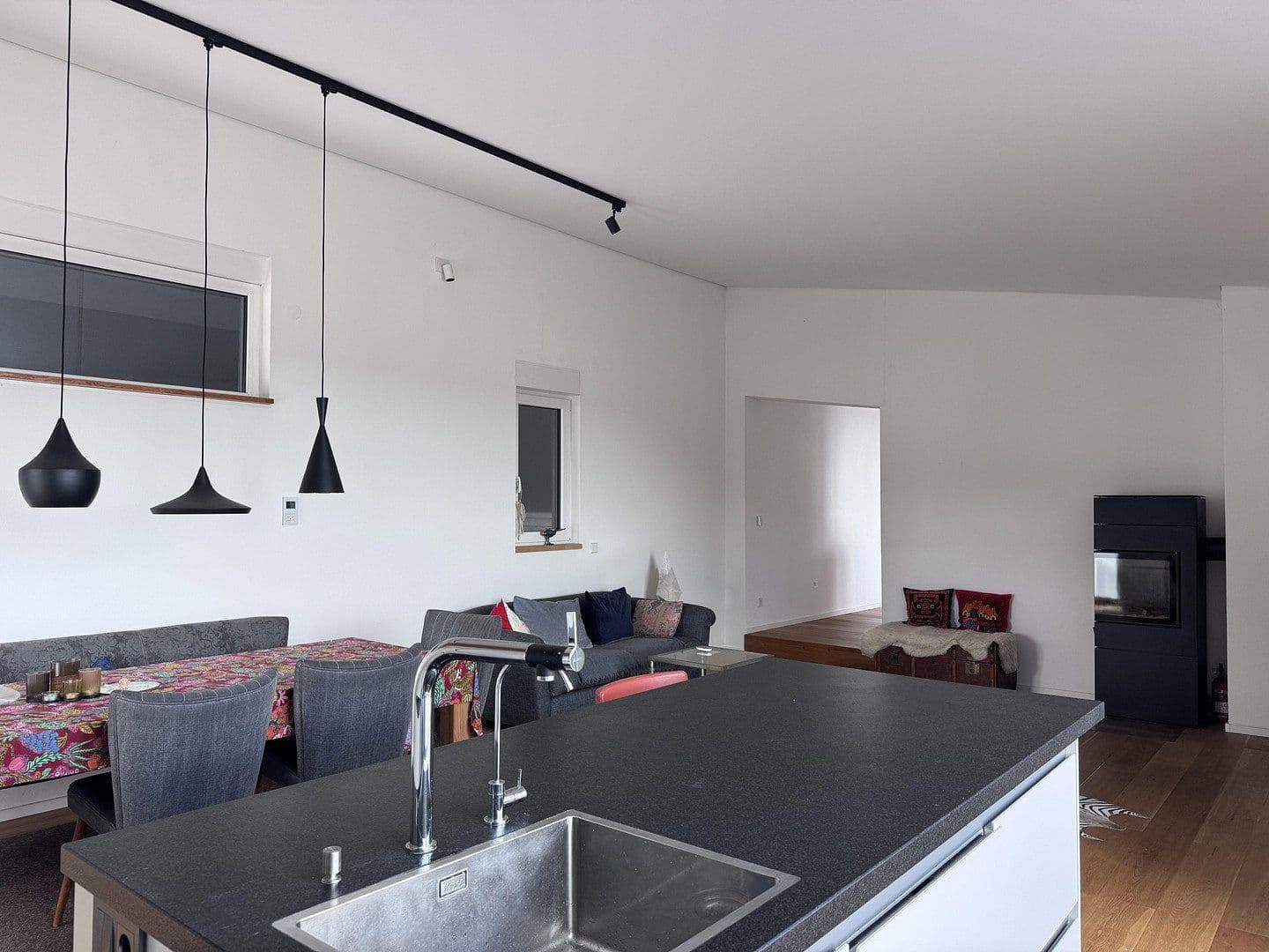 Pronájem bytu 1+1 110 m², Im Hummelacker 12, Pforzheim, Bádensko-Württembersko Pronájem bytu 1+1 110 m², Im Hummelacker 12, Pforzheim, Bádensko-Württembersko