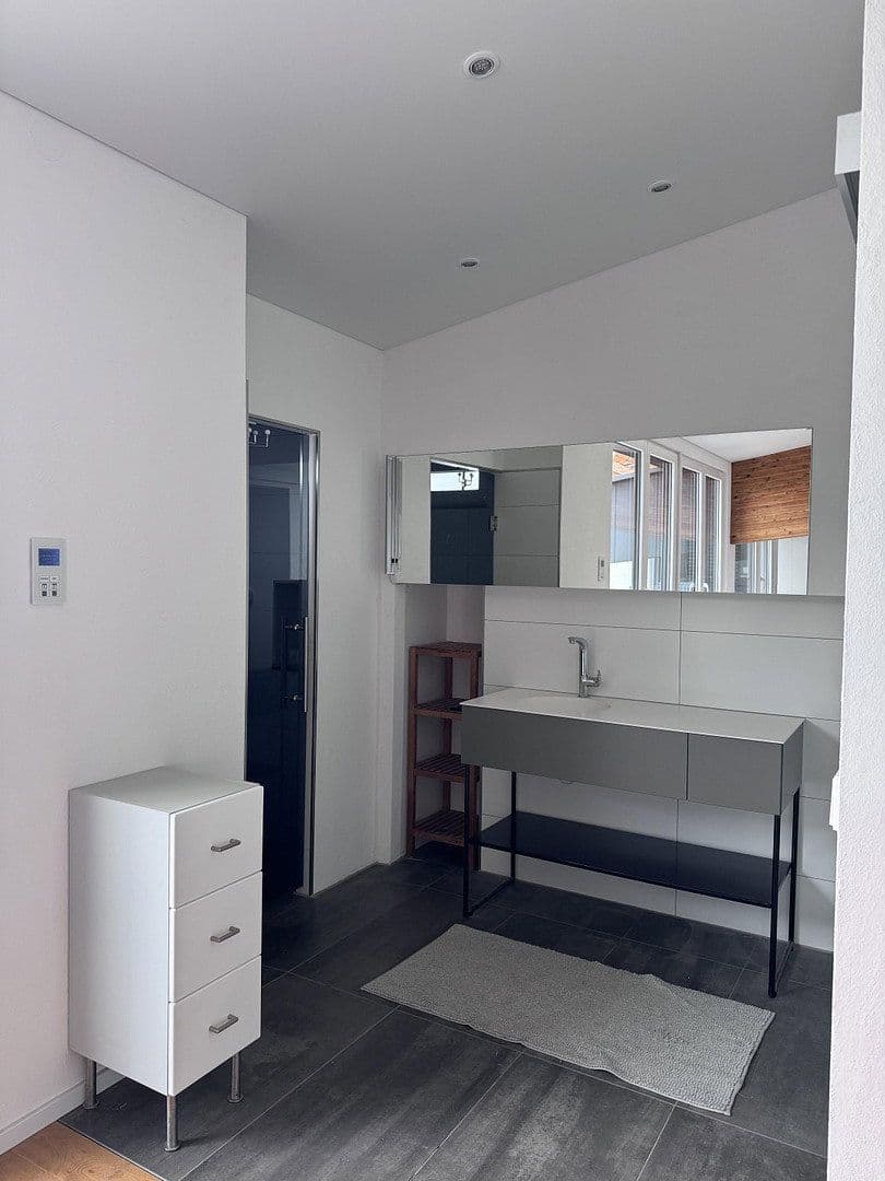 Pronájem bytu 1+1 110 m², Im Hummelacker 12, Pforzheim, Bádensko-Württembersko Pronájem bytu 1+1 110 m², Im Hummelacker 12, Pforzheim, Bádensko-Württembersko