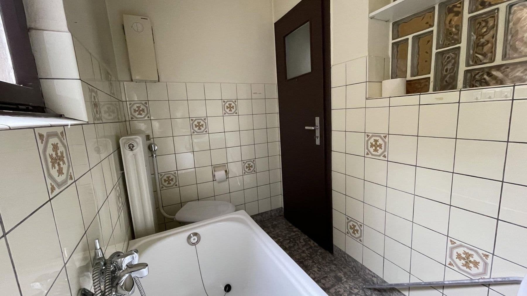 Prodej domu 492 m², pozemek 381 m², Further Straße 86, Neuss, Severní Porýní-Vestfálsko Prodej domu 492 m², pozemek 381 m², Further Straße 86, Neuss, Severní Porýní-Vestfálsko
